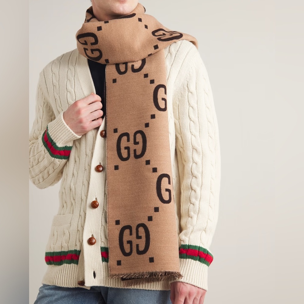 GUCCI scarf